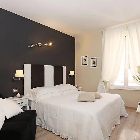 בית הארחה Daplace - Hqh Colosseo 4*