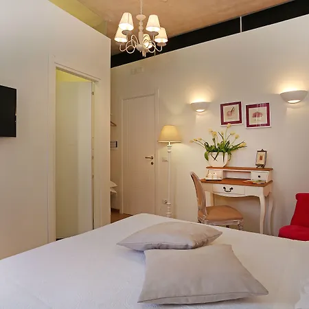 בית הארחה Daplace - Hqh Colosseo רומא