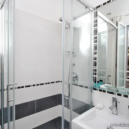 Hqh Colosseo - Daplace Collection Affittacamere 2*