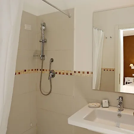 Daplace - Hqh Colosseo Guest house Rome