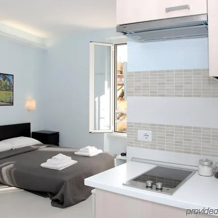 Daplace - Hqh Colosseo 2* Rome